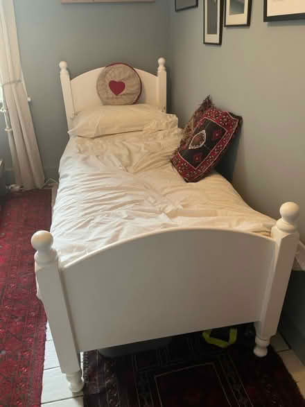 Photo of free Nice solid wood single bed (Chiswick W4) #4
