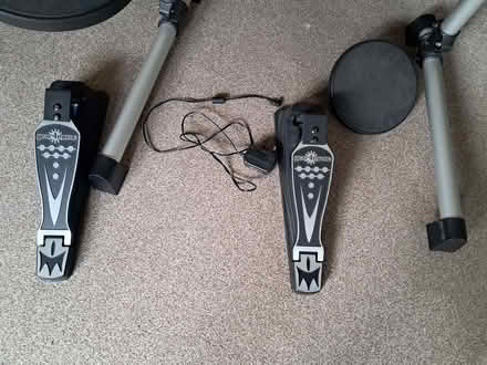 Photo of free Electronic drum kit (DD400) (Moseley B13) #2