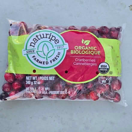 Photo of free Cranberries (Chiquita Av MtnVw) #2