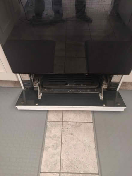 Photo of free Gas range (Near 395 and Edsall Rd) #3