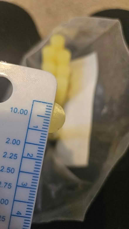 Photo of free Low melt glue sticks (RG4) #2