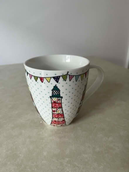 Photo of free Large mug (CT11) #1