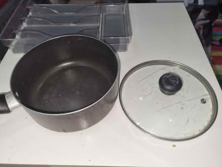 Photo of free Sauce pan, non stick coating (EN11 rye house area) #1