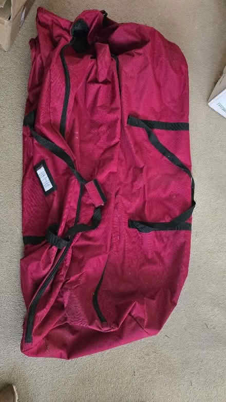 Photo of free Christmas tree bag (Morley DE21) #1