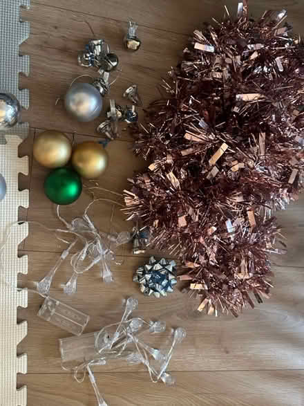 Photo of free Christmas decorations (Greenwich / deptford bridge) #1