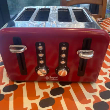 Photo of free Russell and Hobbs toaster (New malden KT3) #1