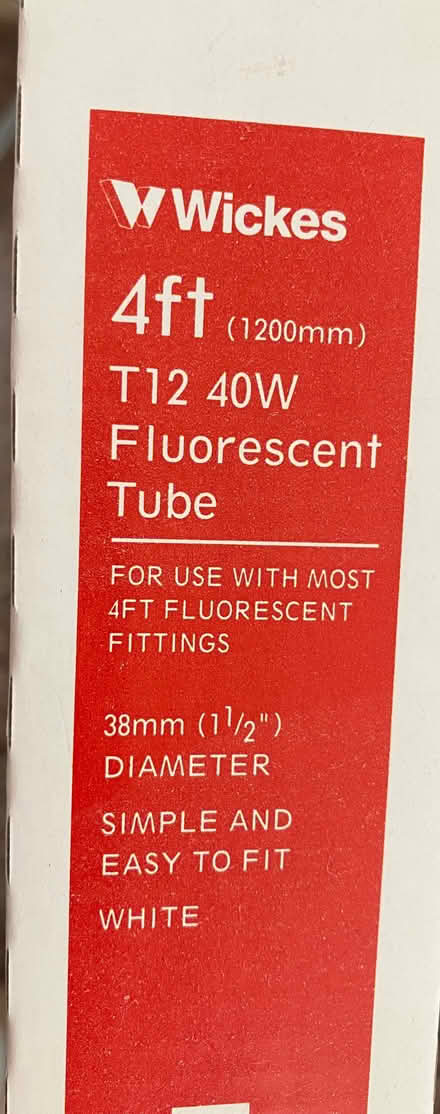 Photo of free T12 40W Fluorescent Tube (FairOak Close PR2) #1