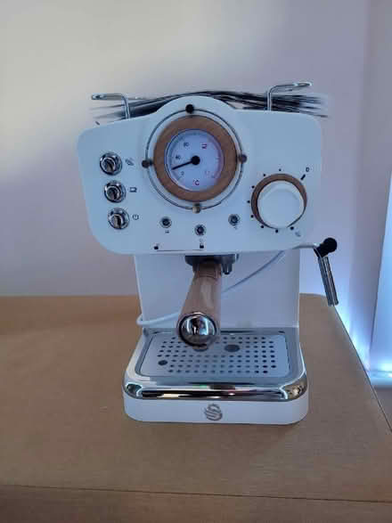 Photo of free Swan Espresso maker Coffee Machine (Polegate BN26) #1