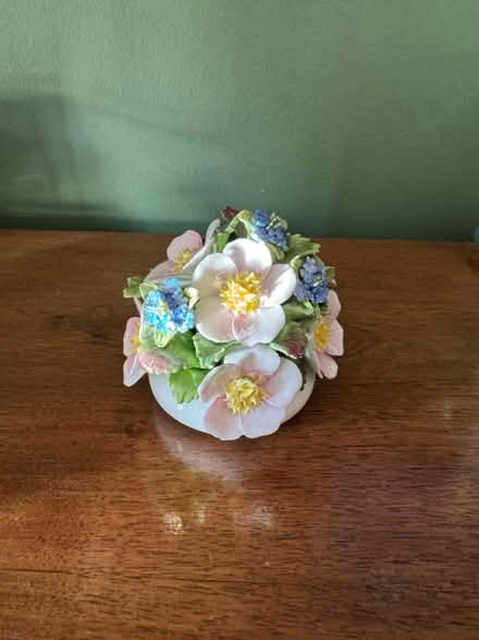 Photo of free All kind decoration pieces (SE10 8DN) #1