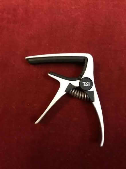 Photo of free capo for ukulele (Woodley RG5) #1