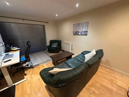 Photo of free Genuine Leather Green Sofa 3+1 (Connaught Street N37 VY86) #3