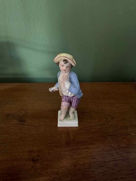 Photo of free All kind decoration pieces (SE10 8DN) #4