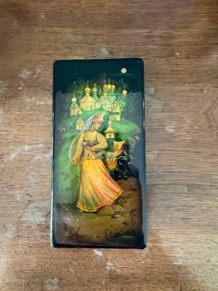 Photo of free Small Box (SE10 8DN) #1