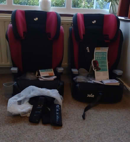 Photo of free Joie car seats x 2 (LU2, Warden Hill) #1