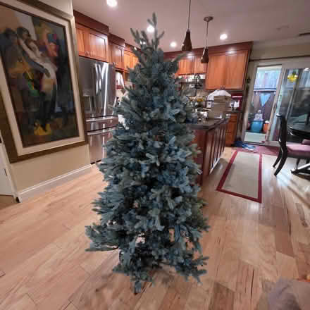 Photo of free 5ft artificial Xmas tree (San Ramon) #1