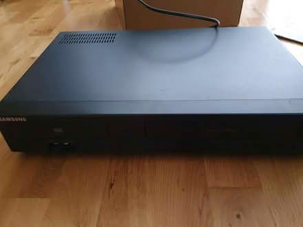 Photo of free SAMSUNG DVD and VCR player (Arnold NG5) #1
