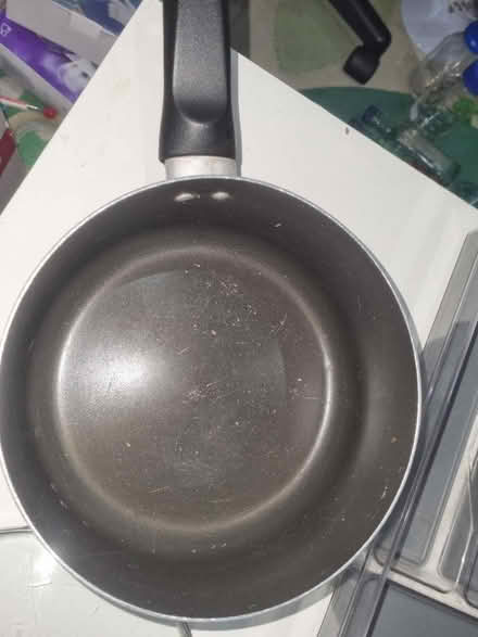 Photo of free Sauce pan, non stick coating (EN11 rye house area) #2