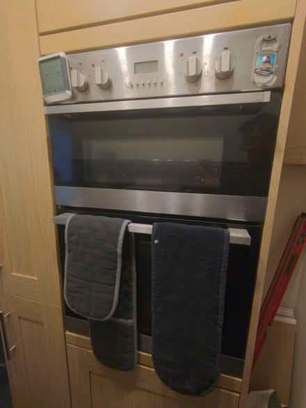 Photo of free double oven - lamona (Tingley, Leeds/wakey) #1