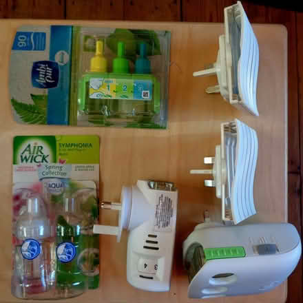 Photo of free 4 plug-in air fresheners and some refills (New Marston OX3) #1