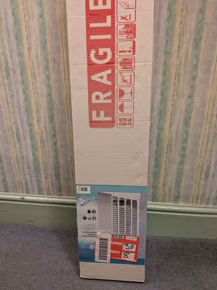 Photo of free Shower Screen - Folding, 4 panel (Chorlton M21) #3