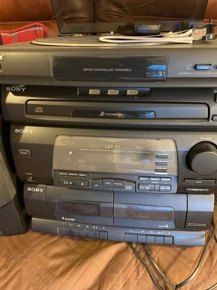 Photo of free Sony music centre (WV13 Willenhall) #3