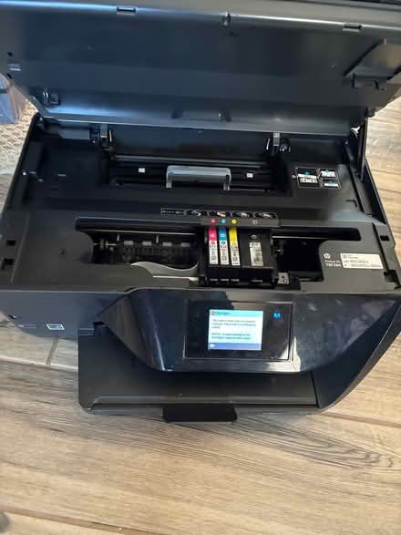 Photo of free hP color printer (Encantado) #3