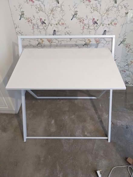 Photo of free White folding office desk (Wavertree Nook L15) #1