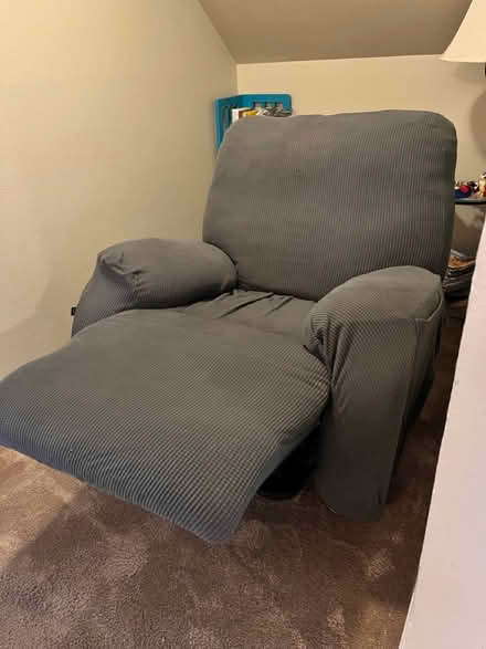 Photo of free Rocking Recliner (East Morrison near Home Depot) #3