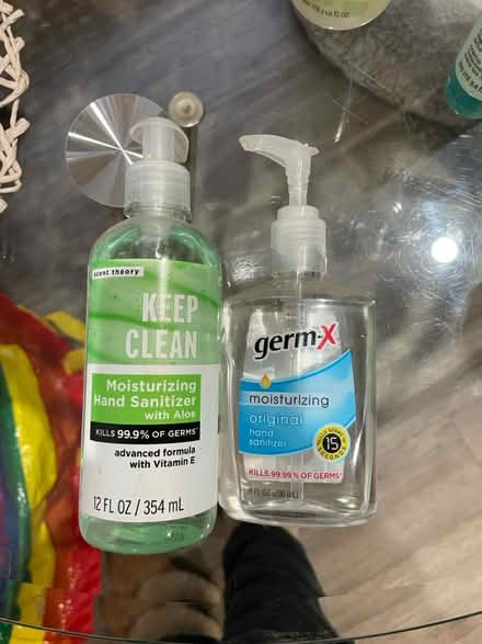 Photo of free hand sanitizer (El Camino/shoreline/Miramonte) #1