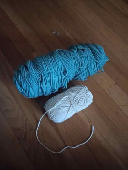 Photo of free Yarn (Birdland) #1