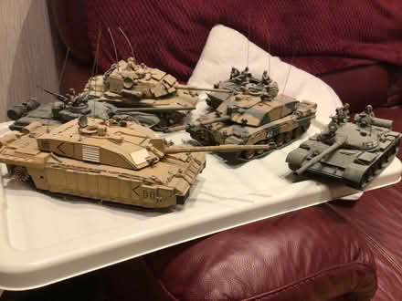 Photo of free 1/35 scale plastic model tanks. Already been assembled. (Tuebrook L4) #1