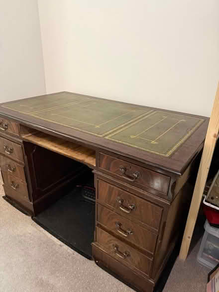 Photo of free Pedestal desk (SG5) #1