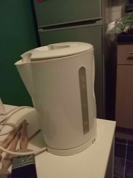 Photo of free Kettle and toaster (Walton on the Hill L4) #1