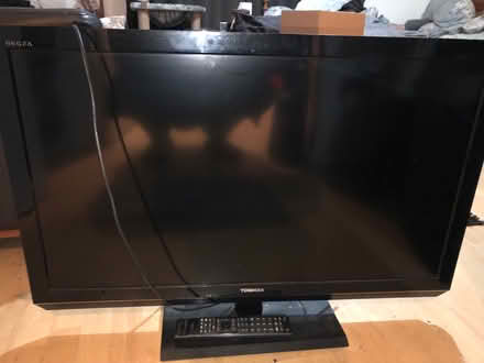 Photo of free Toshiba 38 inch tv (Slough central SL1) #2