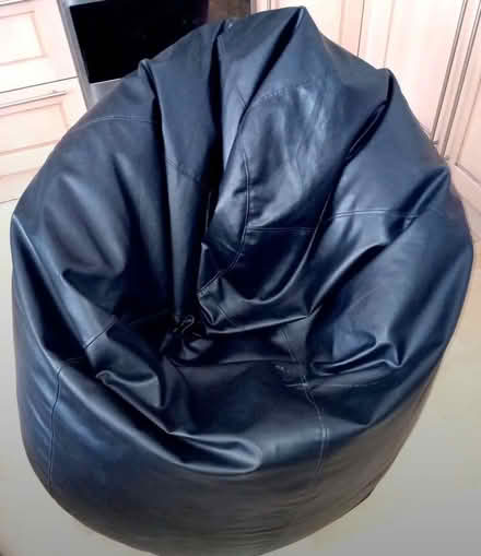 Photo of free Large beanbag (Leeds LS2) #1