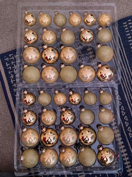 Photo of free Gold baubles - various sizes (Penrith CA11) #1