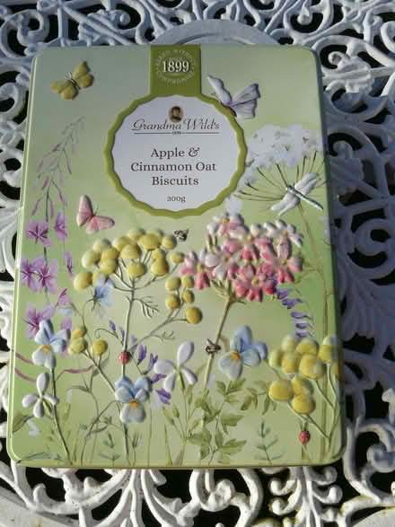 Photo of free Empty decorative metal biscuit tin 9.5"x7"x2" (Kempsey WR5) #1