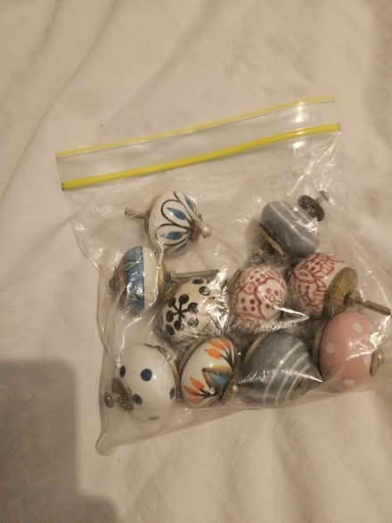 Photo of free 10 decorative cabinet knobs (Kemble) #1