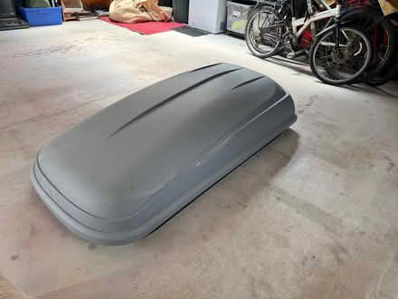 Photo of free car roof luggage pod (Yarralumla) #3