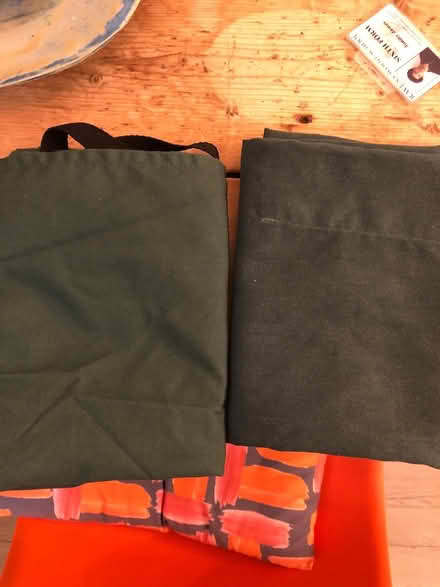 Photo of free 2 green waist aprons (Bromley BR1) #1