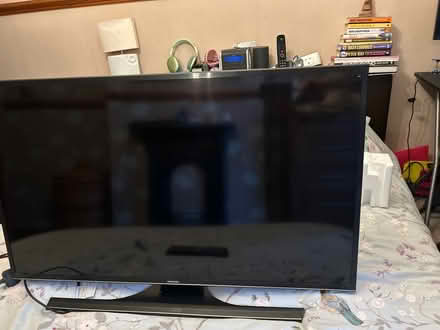 Photo of free Samsung 40” smart tv (S6, Hillsborough) #1