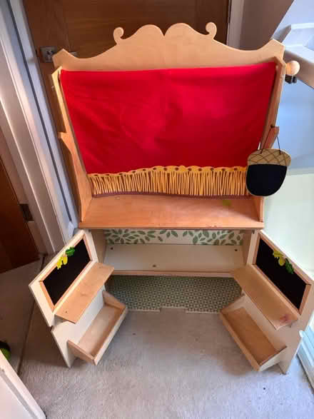 Photo of free Woodland theatre/market (RH1) #2