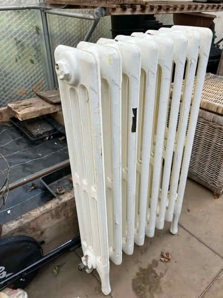 Photo of free Cast iron radiator (CV7 Berkswell) #2