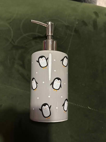 Photo of free christmas soap dispenser (marden TN12) #2