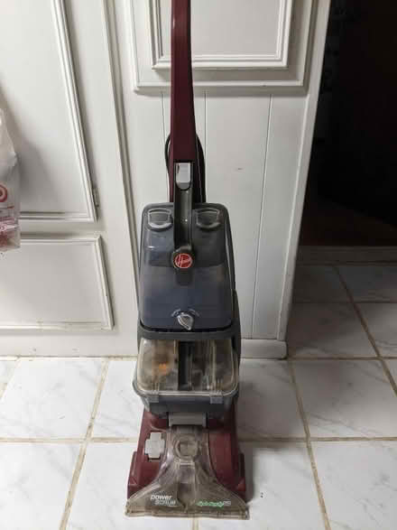 Photo of free Hoover Carpet Shampooer (77004) #1