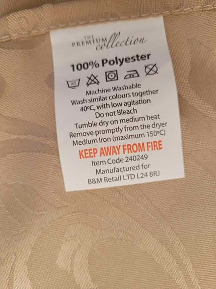 Photo of free Gold Jacquard Tablecloth (Fareham PO15) #2