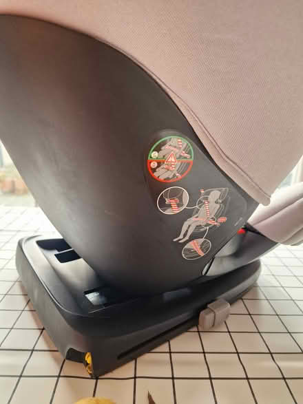 Photo of free Car seat Maxi Cosi Rodifix (Ecclesall S11) #3