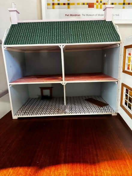 Photo of free Dolls house (Plaistow E13) #2
