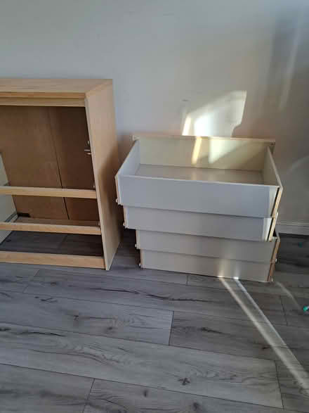Photo of free Ikea Malm chest of drawers (SE17) #2