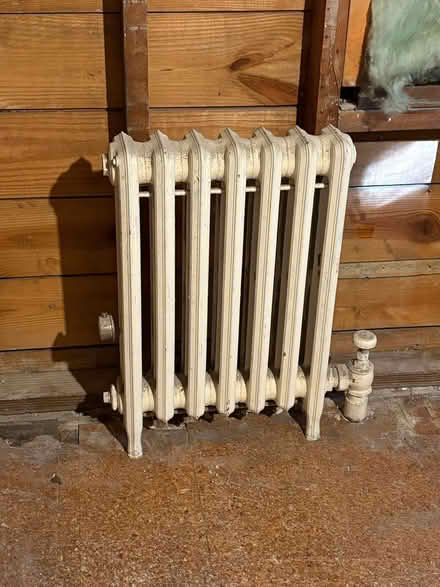 Photo of free Cast iron radiators (Great Neck) #1